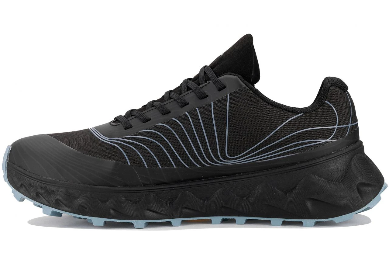NNORMAL TOMIR WP NOIRE ET BLEUE Chaussures De Trail