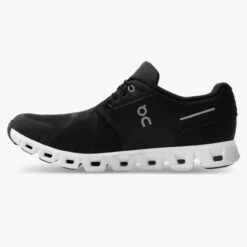 ON RUNNING CLOUD 5 BLACK ET WHITE Chaussures De Running 10 ON RUNNING CLOUD 5 BLACK ET WHITE Chaussures De Running -Hoka Soldes Boutique 5 25575 98 ON RUNNING CLOUD 5 BLACK ET WHITE Chaussures de running