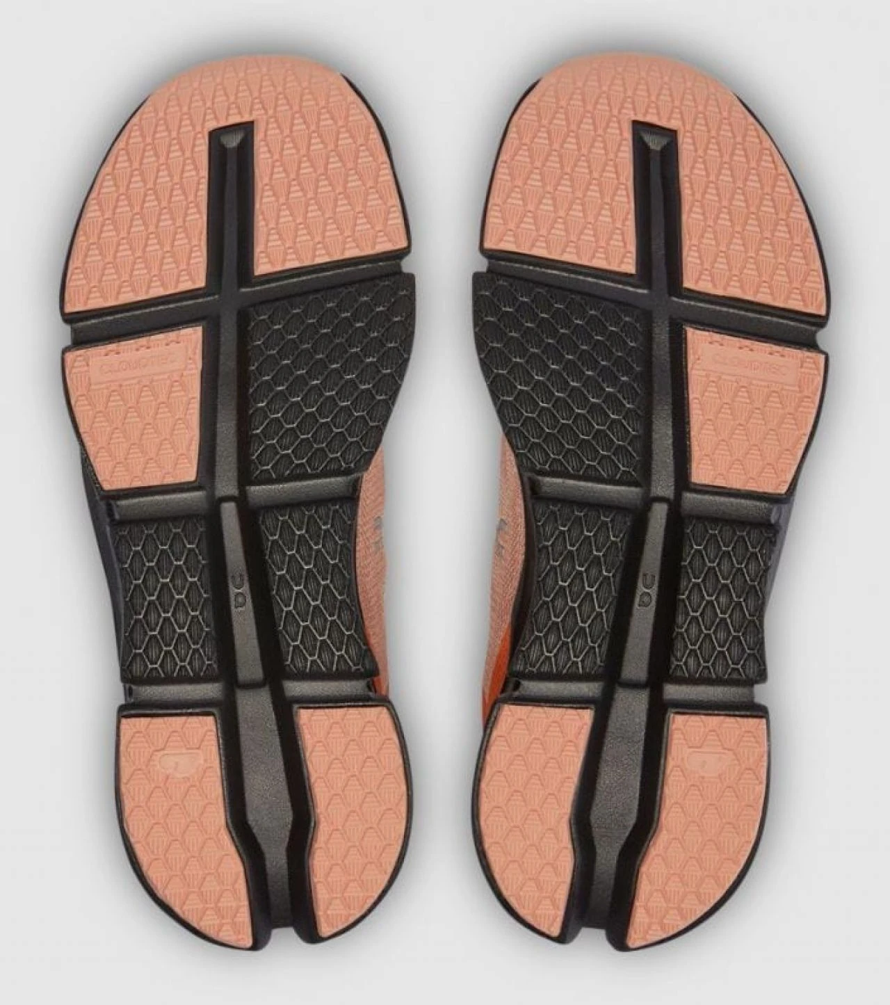 ON RUNNING CLOUDGO ROSE ET MAGNET Chaussures De Running – Image 4